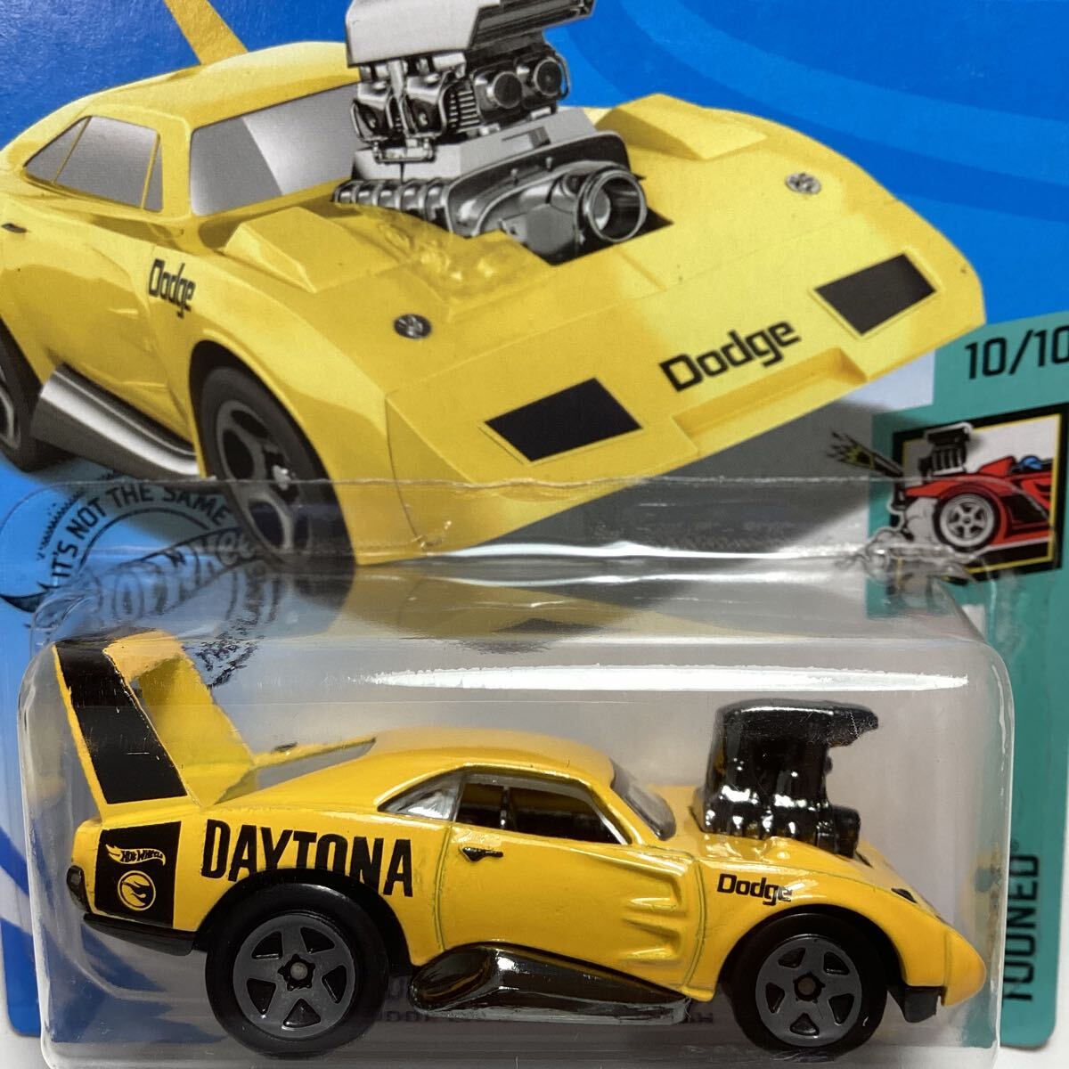 未使用に近いTREASURE HUNT トレジャーハントホットウィール ダッジ チャージャー デイトナ ブリスター割れあり Hot
