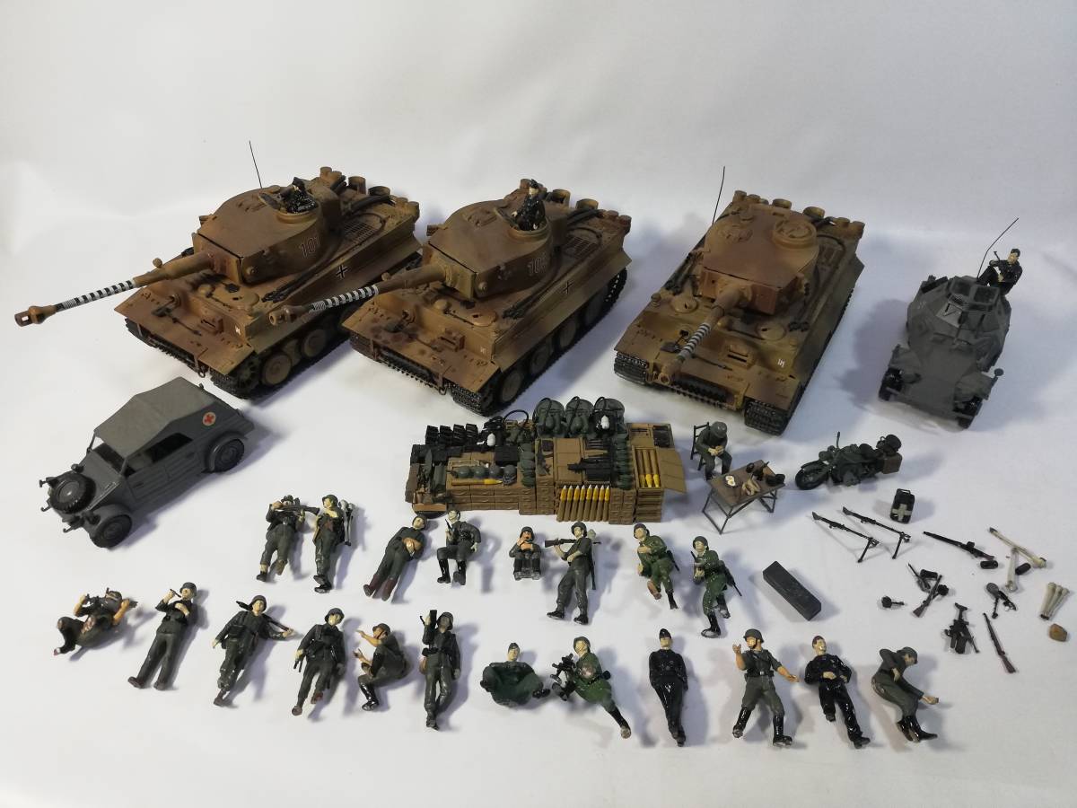 ドイツ軍士官たちと川に沈むIII号戦車 レジン ジオラマ キューベル