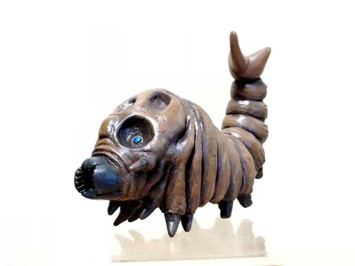 目立った傷や汚れなし】海洋堂 まめモスラ幼虫 ソフビ完成品 