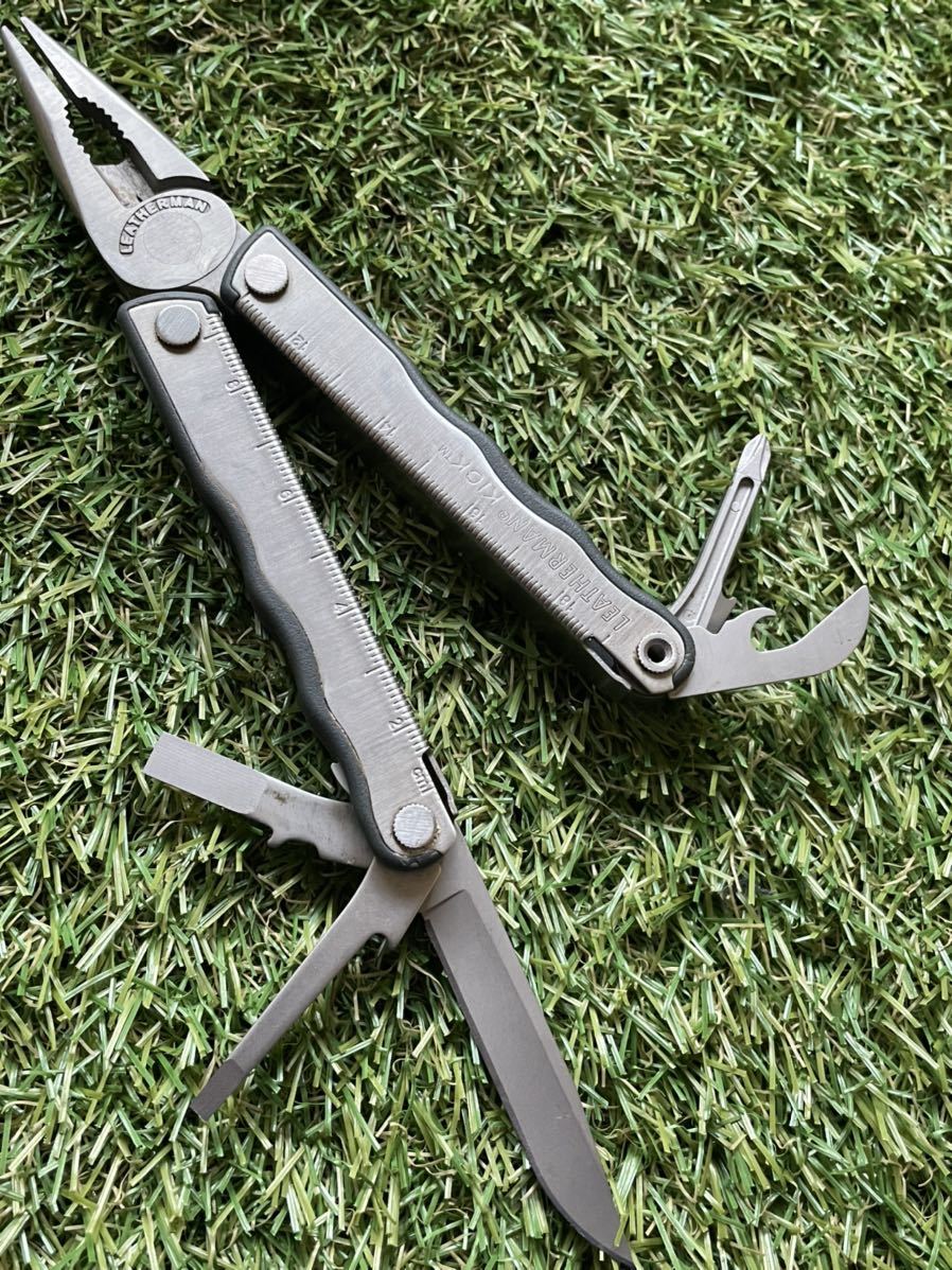 【やや傷や汚れあり】ACT002 LEATHERMAN KICK レザーマン キック マルチツール マルチプライヤー の落札情報詳細