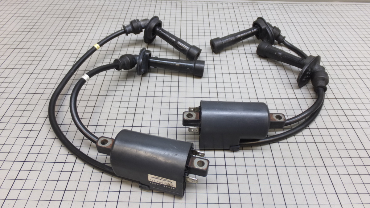 傷や汚れあり】FG イナズマ400 GK7BA イグニッションコイル DENSO T
