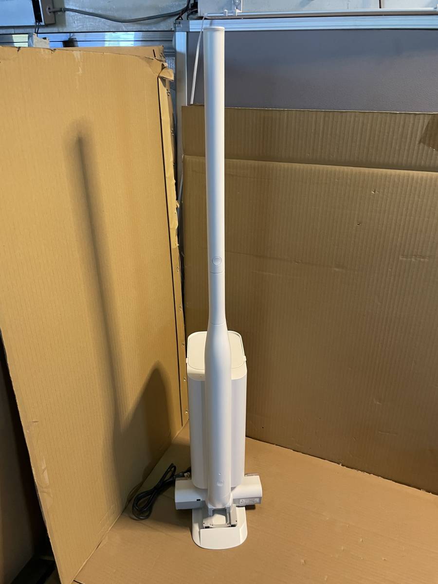 パナソニック panasonic MC-NS10K-W 中古品 目立った傷や汚れ
