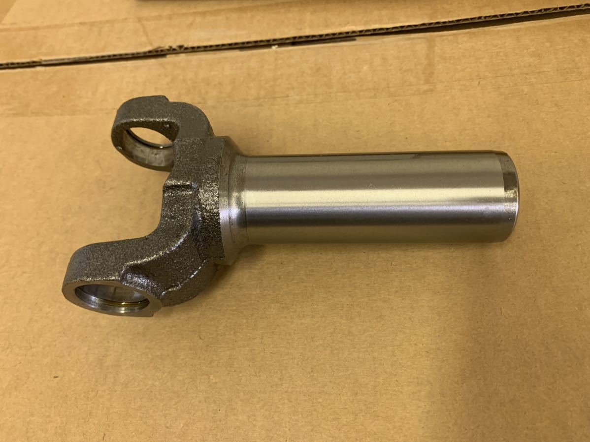 【未使用】シボレートランスミッションヨーク27スプライン。TH350 700R4 。インパラ ベルエア カマロ コルベット エルカミーノ