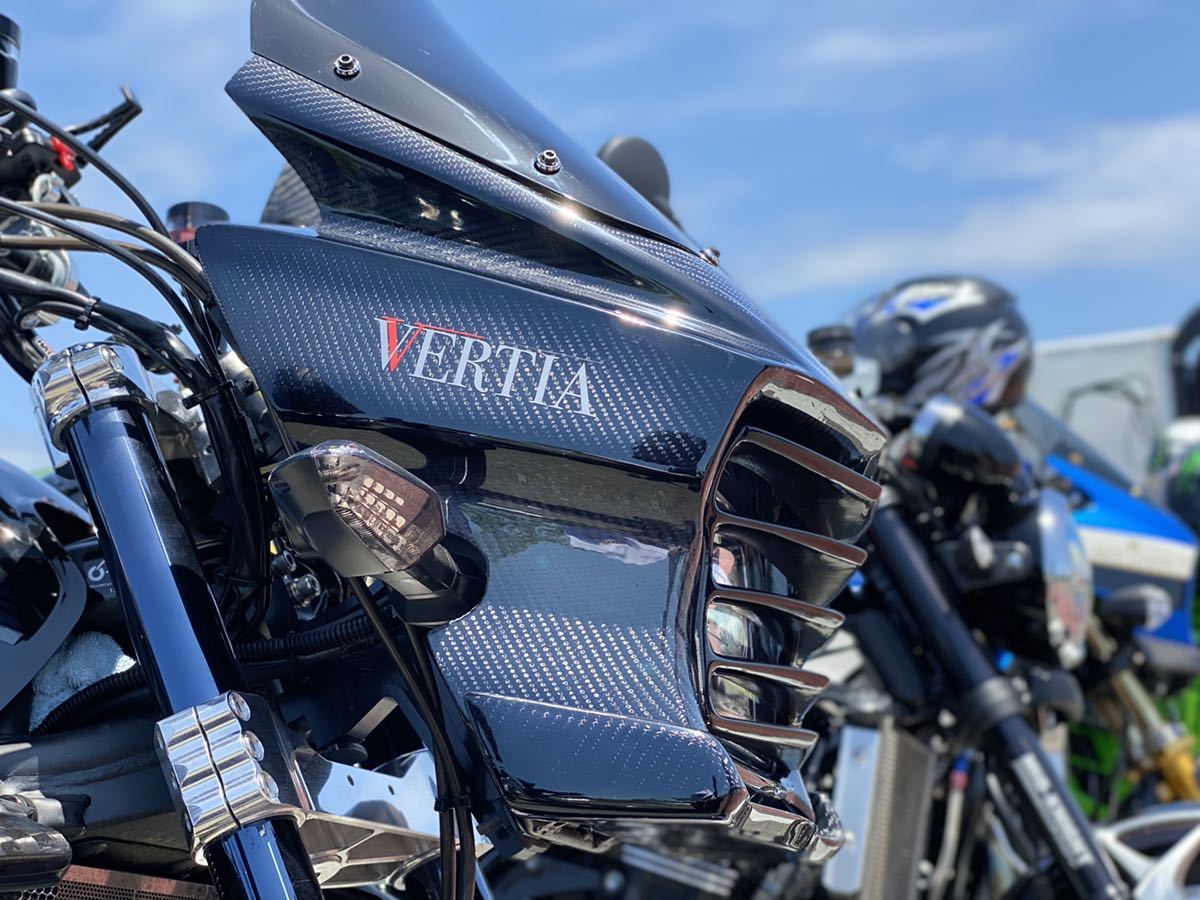 新品】VERTIA レア 良品 ZRX 1200 ダエグ DAEG FRP製 フロント