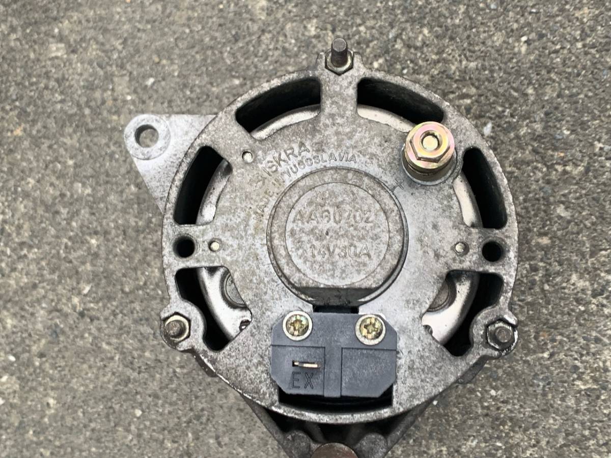 傷や汚れあり】シトロエン 2CV オルタネーター 中古ですがブラシは新品 