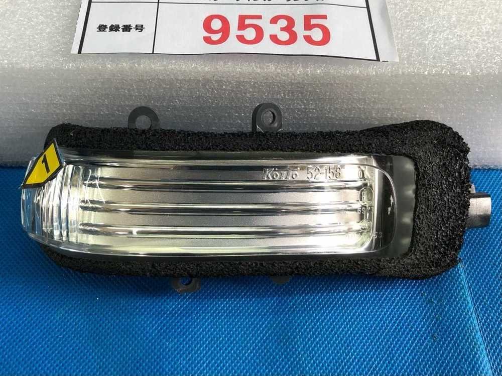 傷や汚れあり】トヨタ ラクティス NCP100 サイドウインカーランプ 右