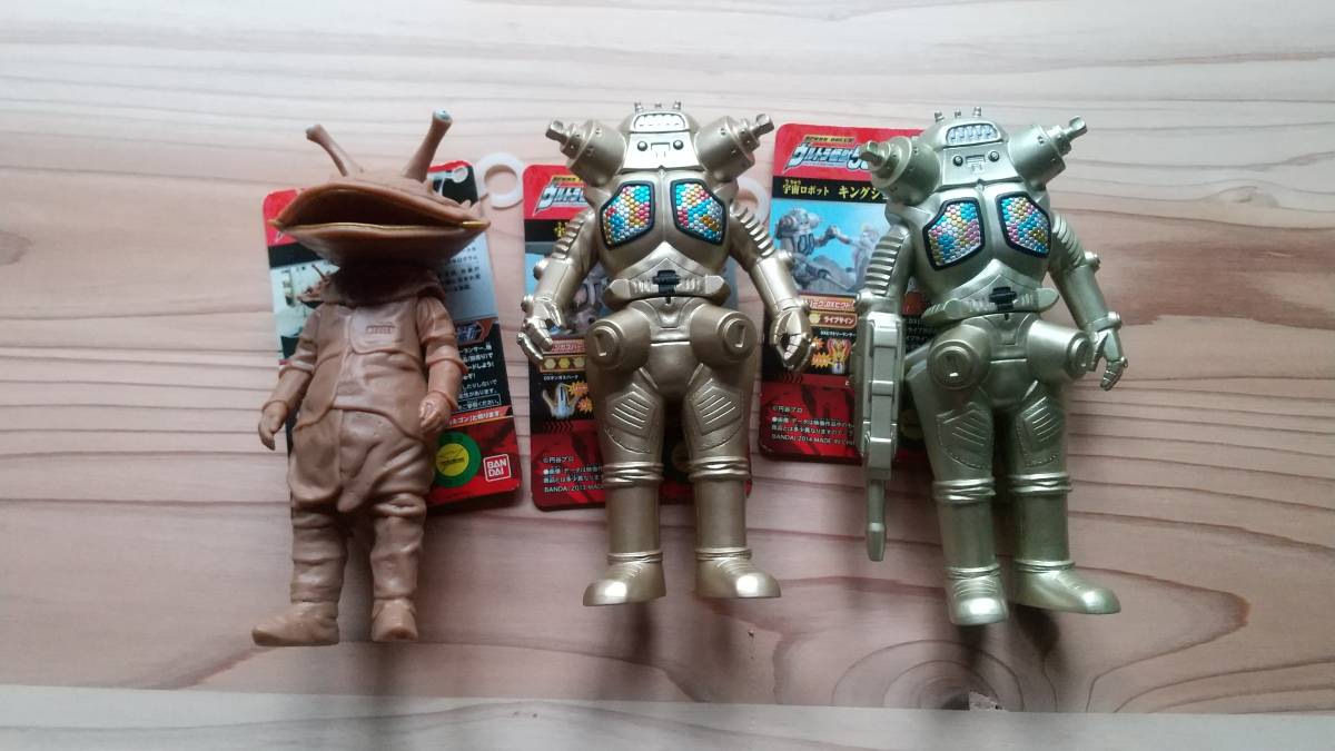 ウルトラセブン　TOUMA フィギュア　キングジョー　メトロン星人 コレクター放出品☆ TOUMA ウルトラマン ウルトラセブン エレキング