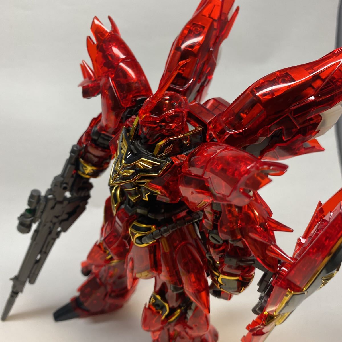 RG 機動戦士ガンダムUC シナンジュ 全塗装完成品 RG 機動戦士ガンダムUC シナンジュ 全塗装完成品（シナンジュRG