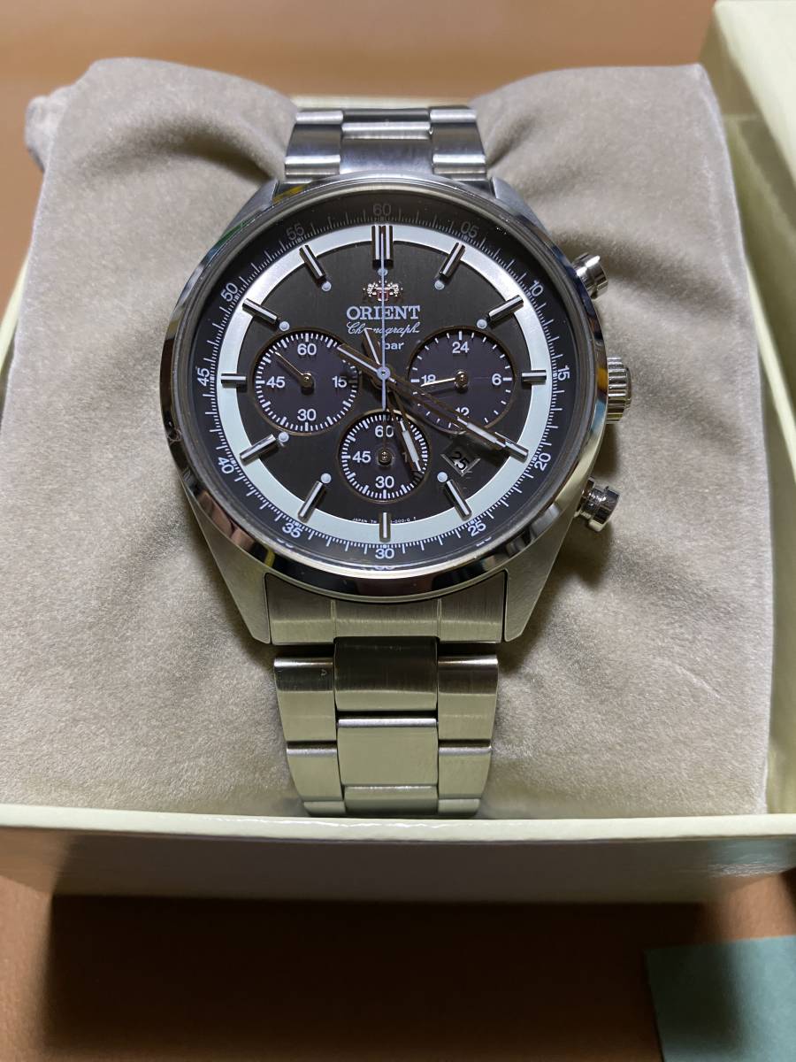 オリエント NEO70’s ソーラーパンダ ダークグレー WV0011TX 箱付 デザインが懐かしくてカッコイイ ORIENT NEO 70's SOLAR PANDA