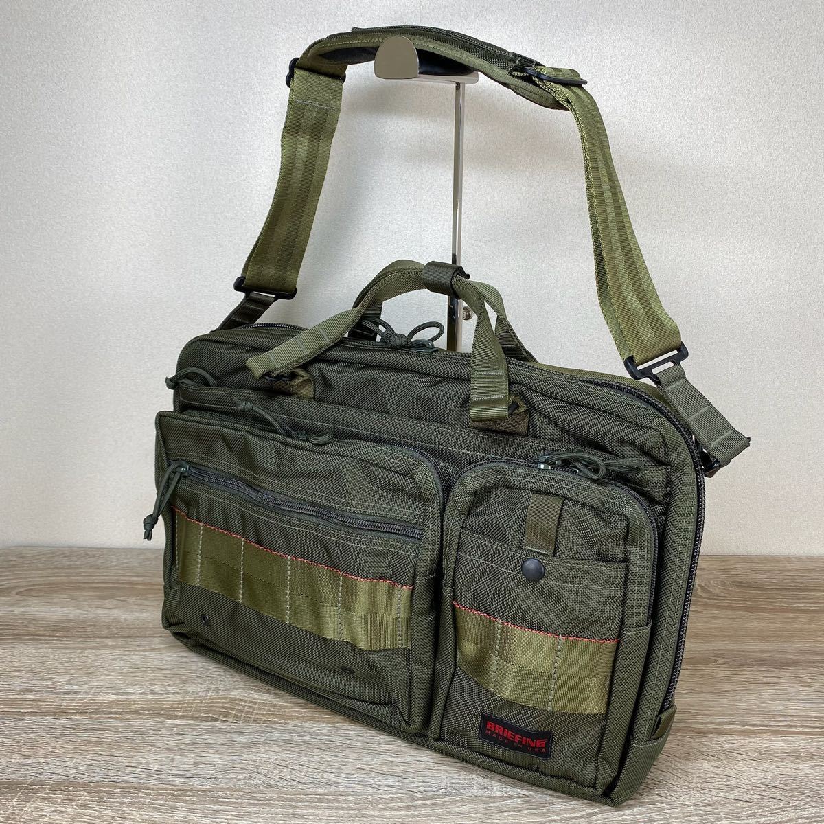 BRIEFING オリーブ B4LINER OVERTRIP