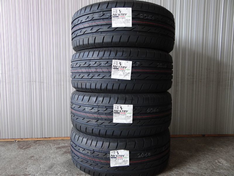 サマータイヤ 4本 235/50R18 97V 18インチ グッドイヤー エフィシェントグリップ パフォーマンスSUV 新品 235⁄50R18 235⁄50⁄18 4本新品サマータイヤ夏18インチ輸入人気 未使用