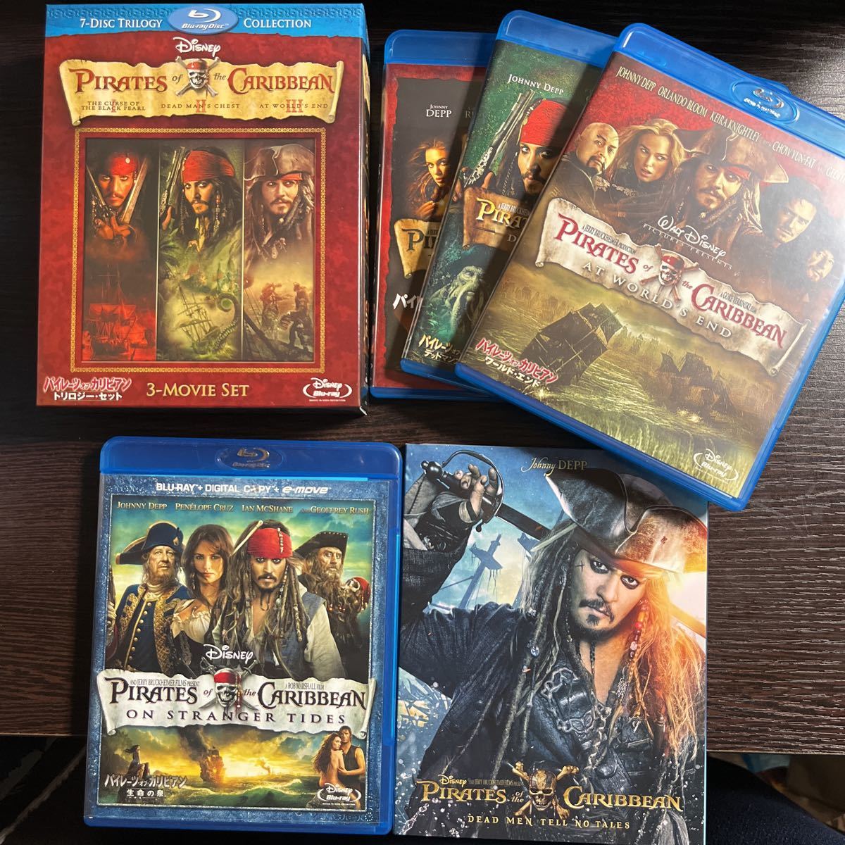 ジョニー・デップ主演作！DVD/Blu-ray・劇場パンフレットセット