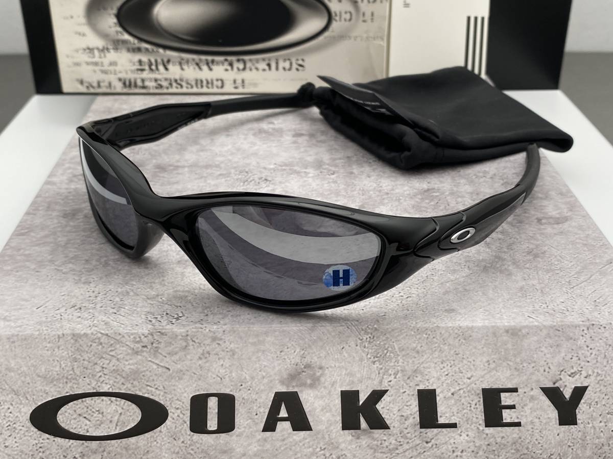 OAKLEYオークリー女性用スポーツサングラス。MINUTE2.0（ミニット2.0