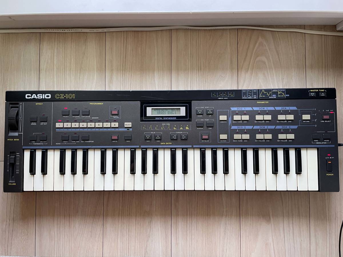 CASIO シンセサイザー　VZ-1 音出し確認済み 1980年代デジタルシンセの黄金期、VZ-1シリーズに搭載されたiPD