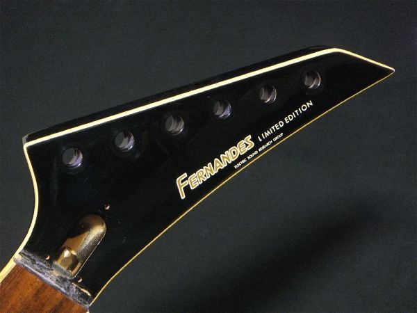 FERNANDESストラトキャスタータイプ （格安販売の FERNANDES
