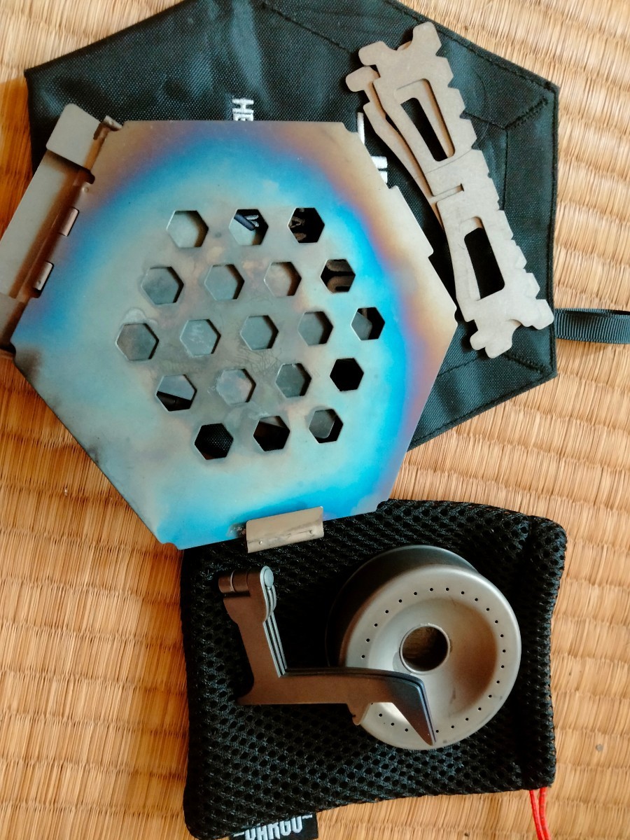 目立った傷や汚れなし】VARGO チタニウム ヘキサゴンウッドストーブ