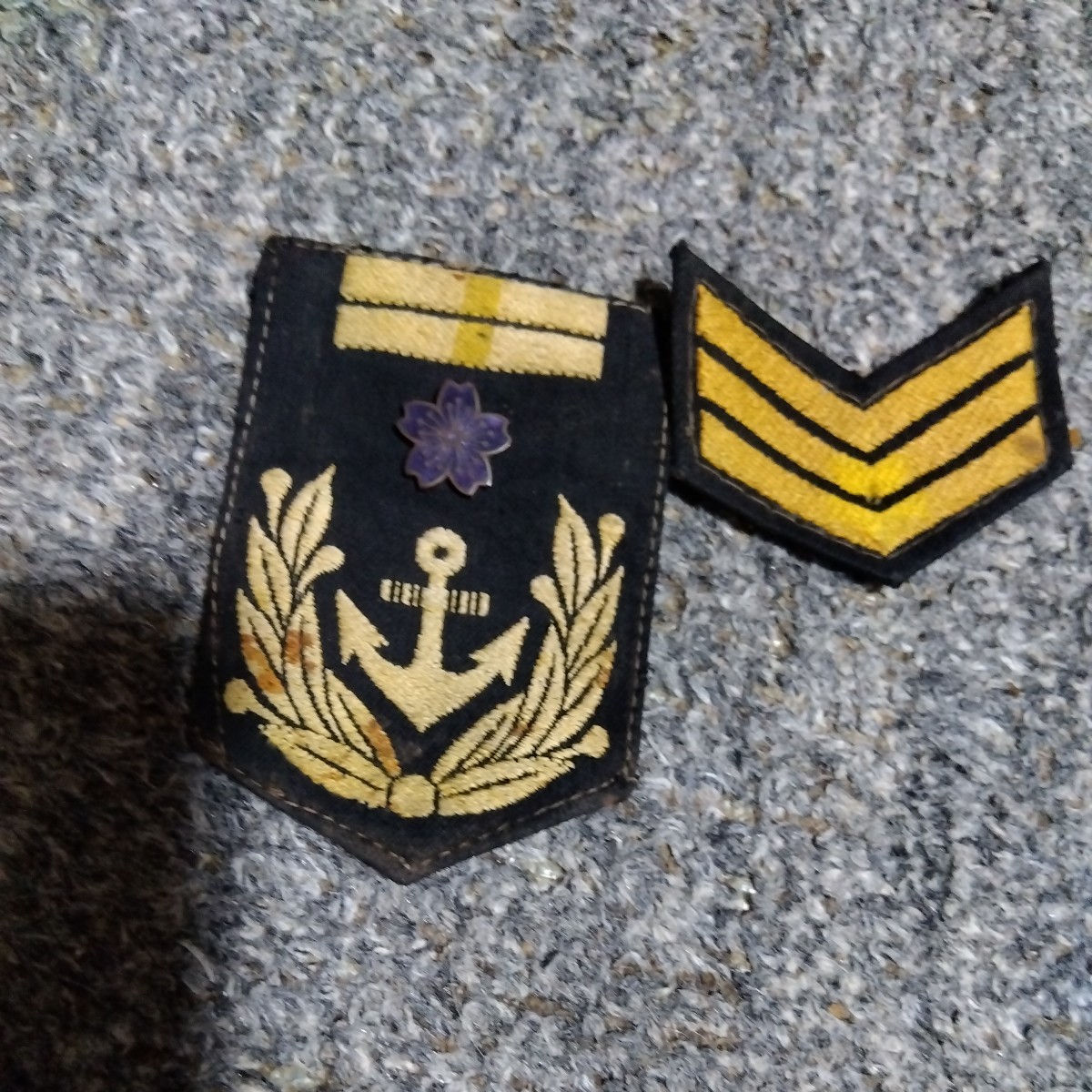 傷や汚れあり】階級章 日本海軍 臂章 当時物、精勤章、大日本帝国