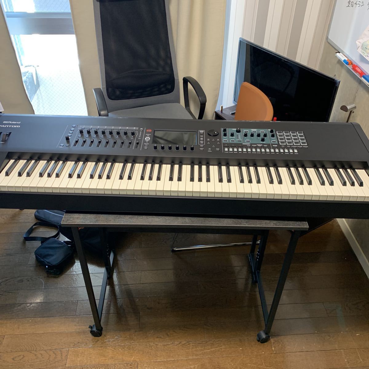 【目立った傷や汚れなし】美品 Roland FANTOM8 88鍵 シンセサイザー ローランド 動作確認済み Synthesizer