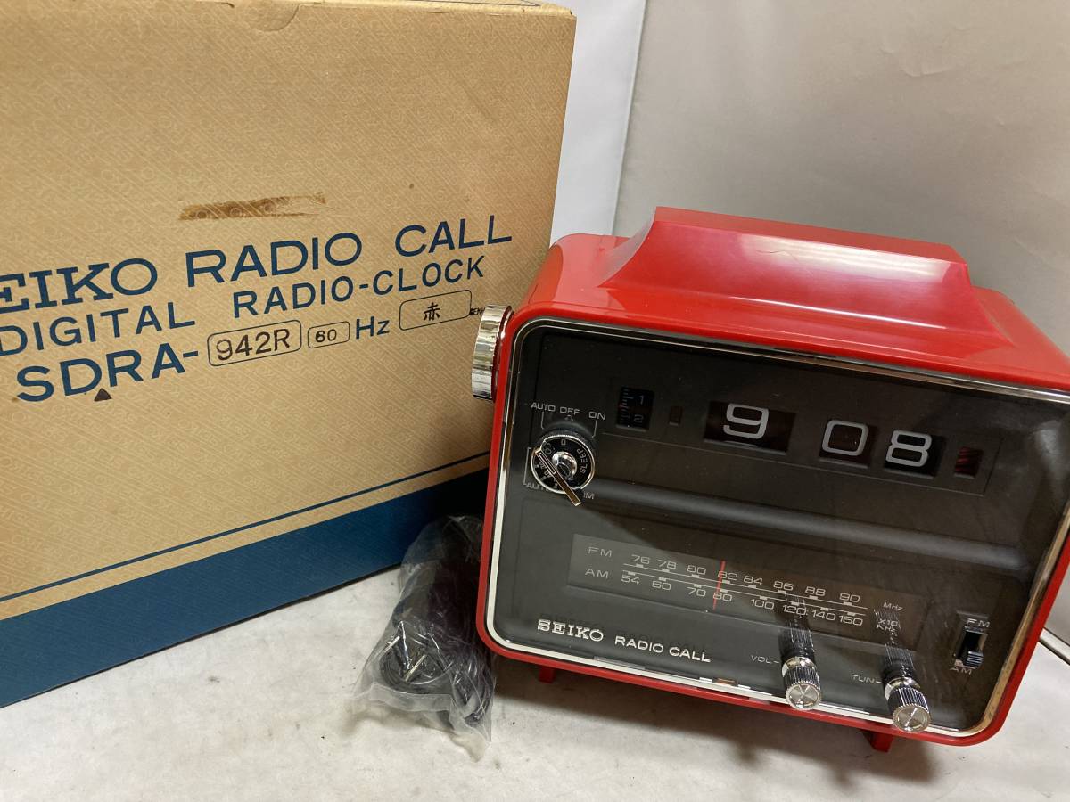 K228 SEIKO RADIO CALL 【60㎐専用】SDRA-942 未使用】SEIKO セイコー RADIO CALL SDRA-942 ラジオ時計 60HZ 赤色 未