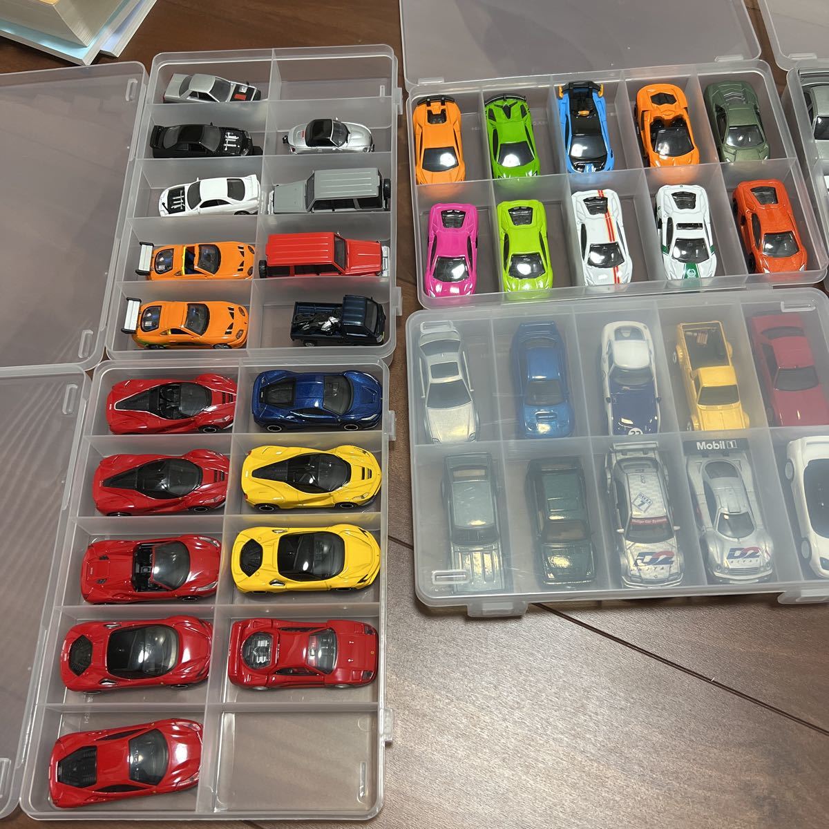 トミカなど約200台棚付き
