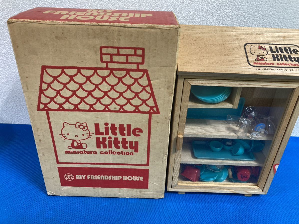 サンリオ　リトルキティ　ミニチュアコレクション　キャビネット サンリオ リトルキティ ミニチュアコレクション キャビネット
