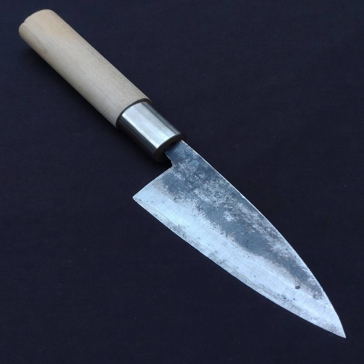 5664 出刃包丁 8寸 刺身包丁 ウルトラ鏡面仕上げ 黒檀水牛角二本銀巻八角柄 5664 ウルトラ鏡面仕上げ 出刃包丁 8寸 刺身包丁 黒檀水牛角二本銀