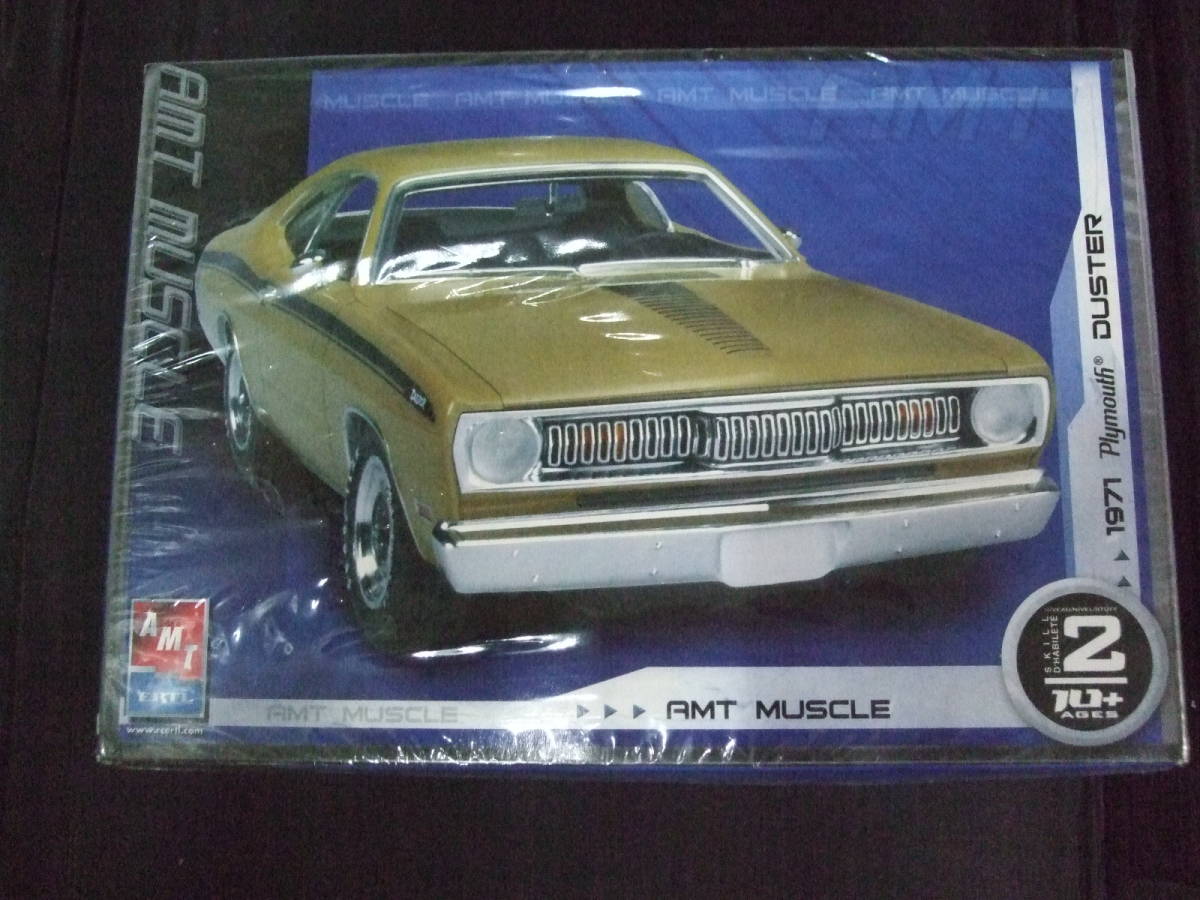 AMT 1971 Plymouth Duster 340 Model AMT 1/25 Scale 1971 Plymouth