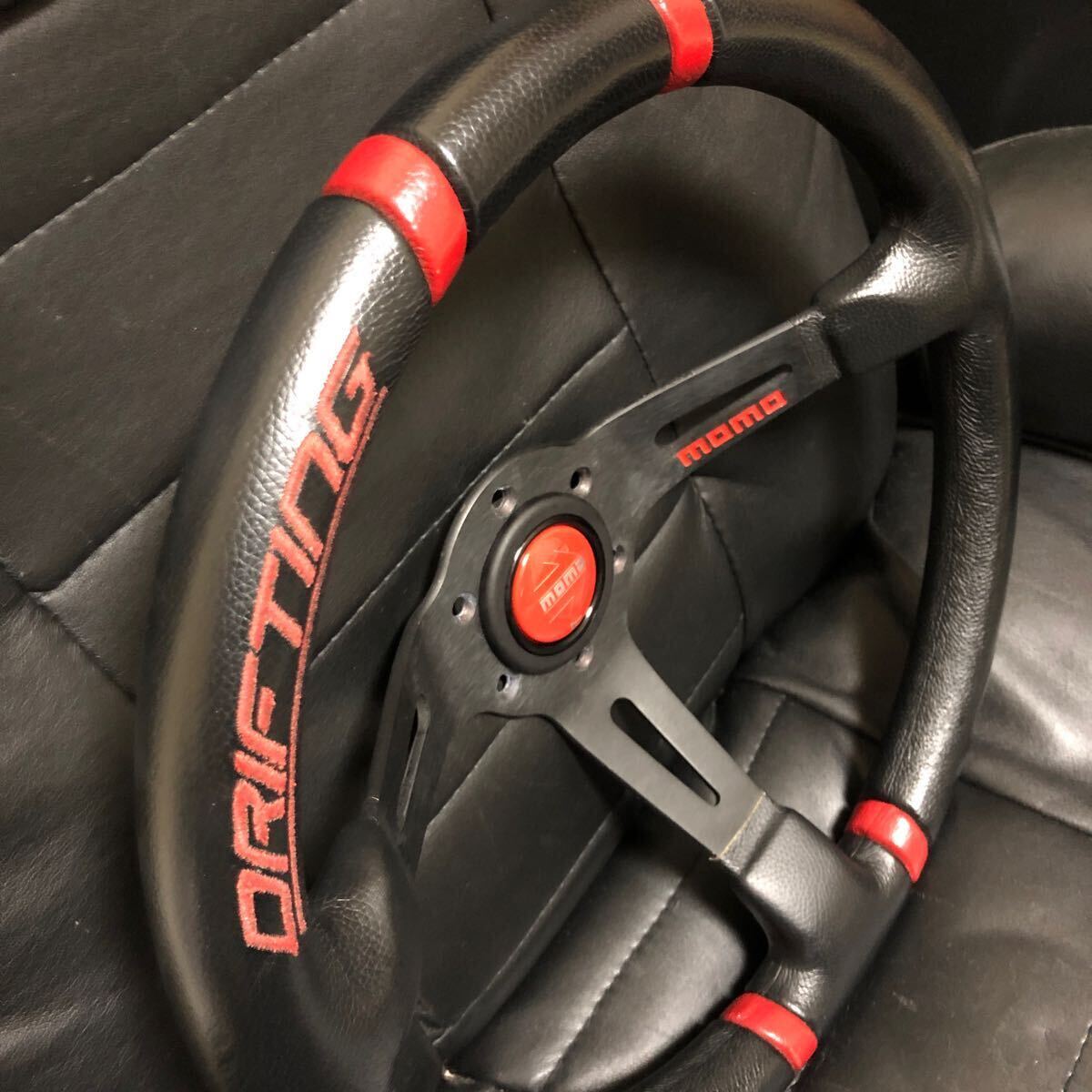 MOMO TYP V35 12-87 モモ ステアリング ハンドル 34cm MOMO TYP V35 12-87 モモ ステアリング ハンドル 34cm ☆【行董