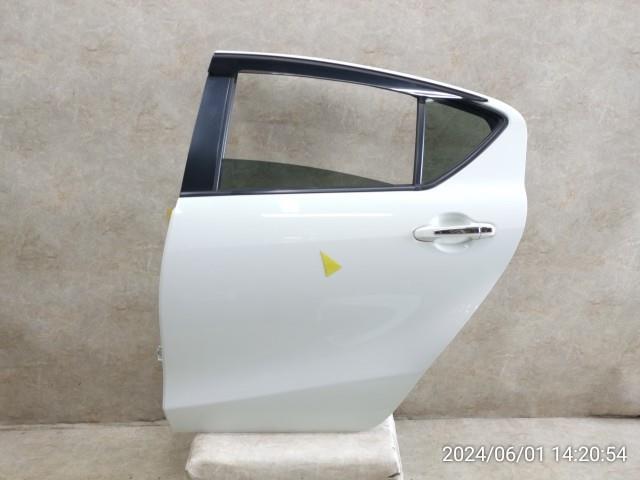 どんき〜助手席アクアテールランプ 楽天市場】【送料無料】 LED テールランプ 左右セット トヨタ アクア