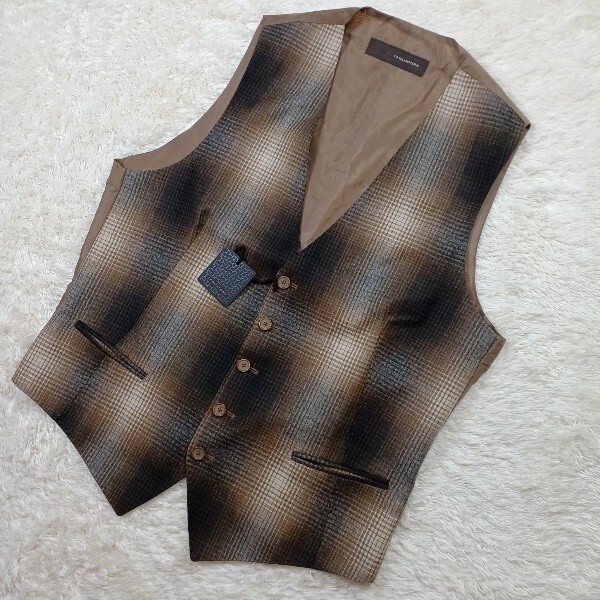 未使用 ジレ 未使用】【未使用 タグ付き】タリアトーレ TAGLIATORE