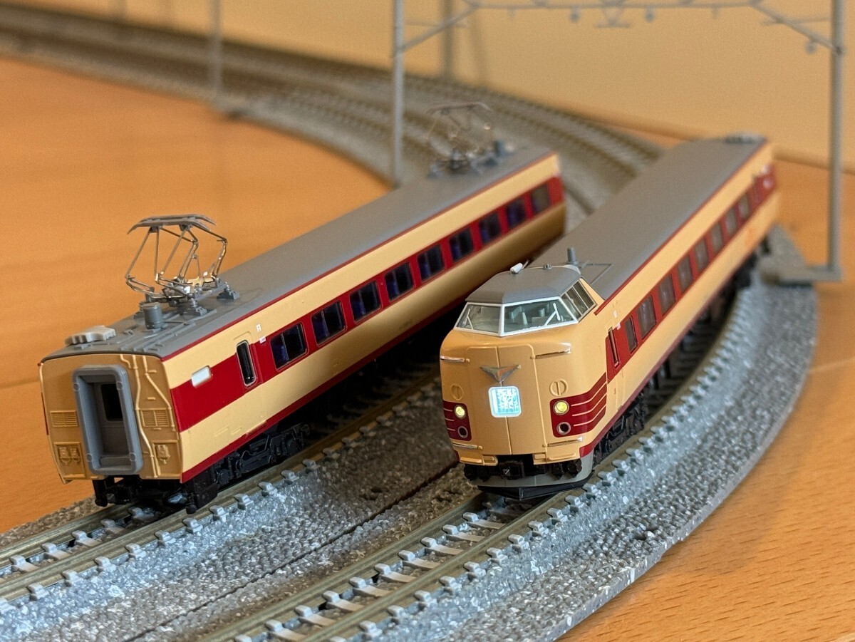 KATO Nゲージ 381系 パノラマしなの 登場時仕様 6両基本セット 10-