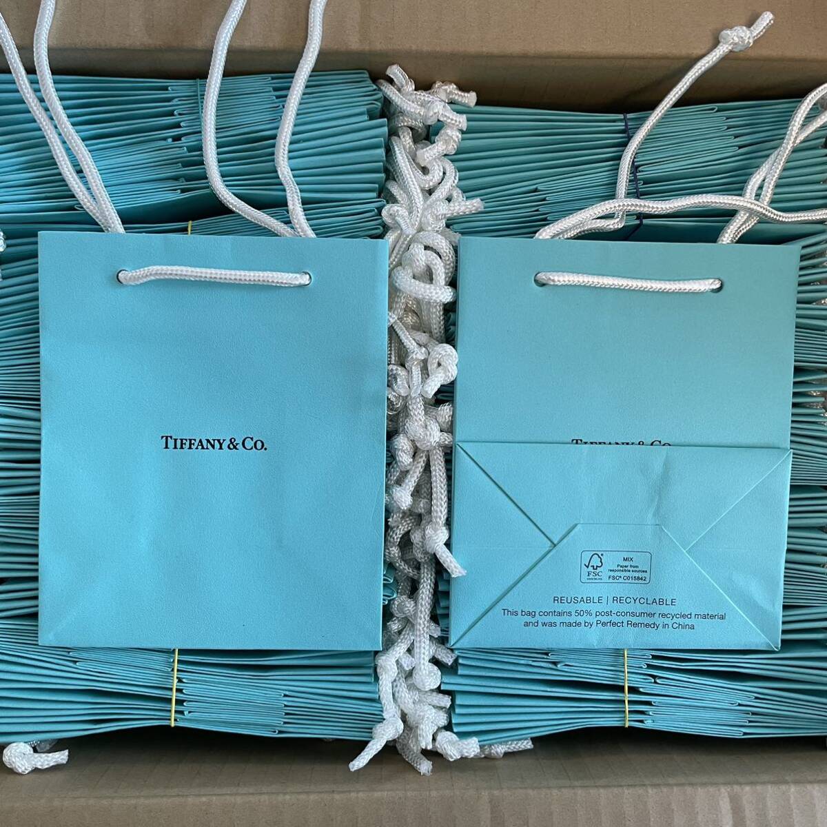 新品未使用 ティファニー 紙袋 SS 小サイズ 50枚 ショッパー 新品・未使用・現行品】ティファニー 紙袋 SS 小サイズ 50枚