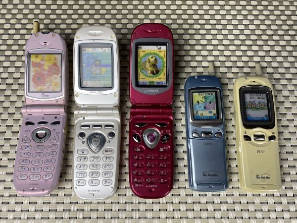 【まとめて90点セット】モックアップ 販売店模型 携帯電話 ガラケー ケータイ・スマホの展示用サンプル「モック」の専門店 法人客やマニア