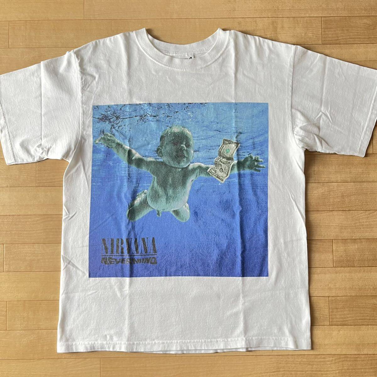 NIRVANA 2002年 ヴィンテージ Tシャツ サイズM 美品 NIRVANA 2002年 ヴィンテージ Tシャツ サイズM 美品 NIRVANA 2002年