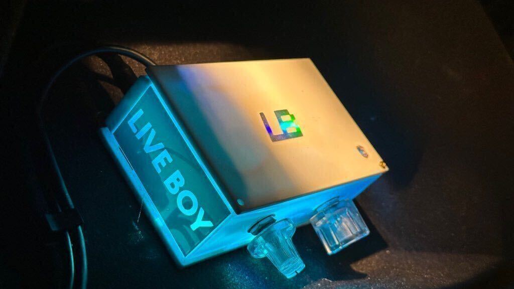 LIVEBOY V2】【Bluetooth】ホワイト リバーブユニット LIVEBOY
