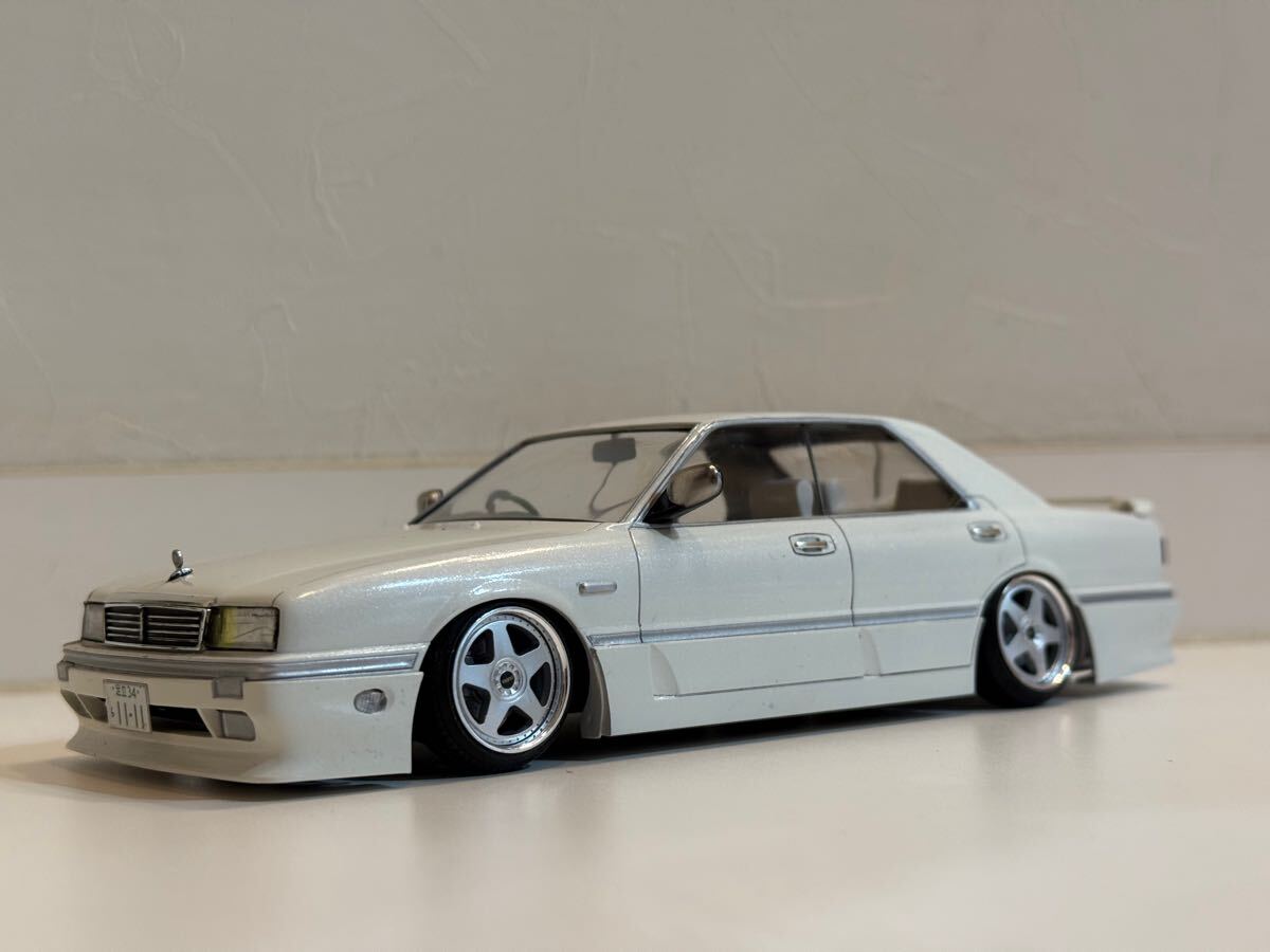 目立った傷や汚れなし】希少 アオシマ 1/24 INSURANCE 日産 シーマ Y31