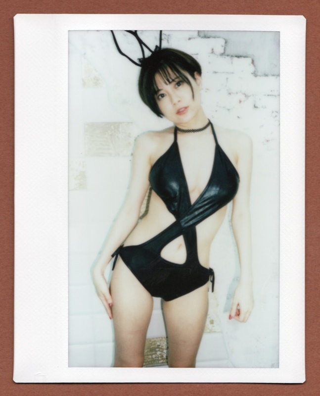 HIT'S/浅川梨奈 1of1　水着ワイドオフショットチェキ (青柄ビキニ) HIT\u0027S⁄浅川梨奈 1of1 水着ワイドオフショットチェキ (赤ビキニ) ◇超