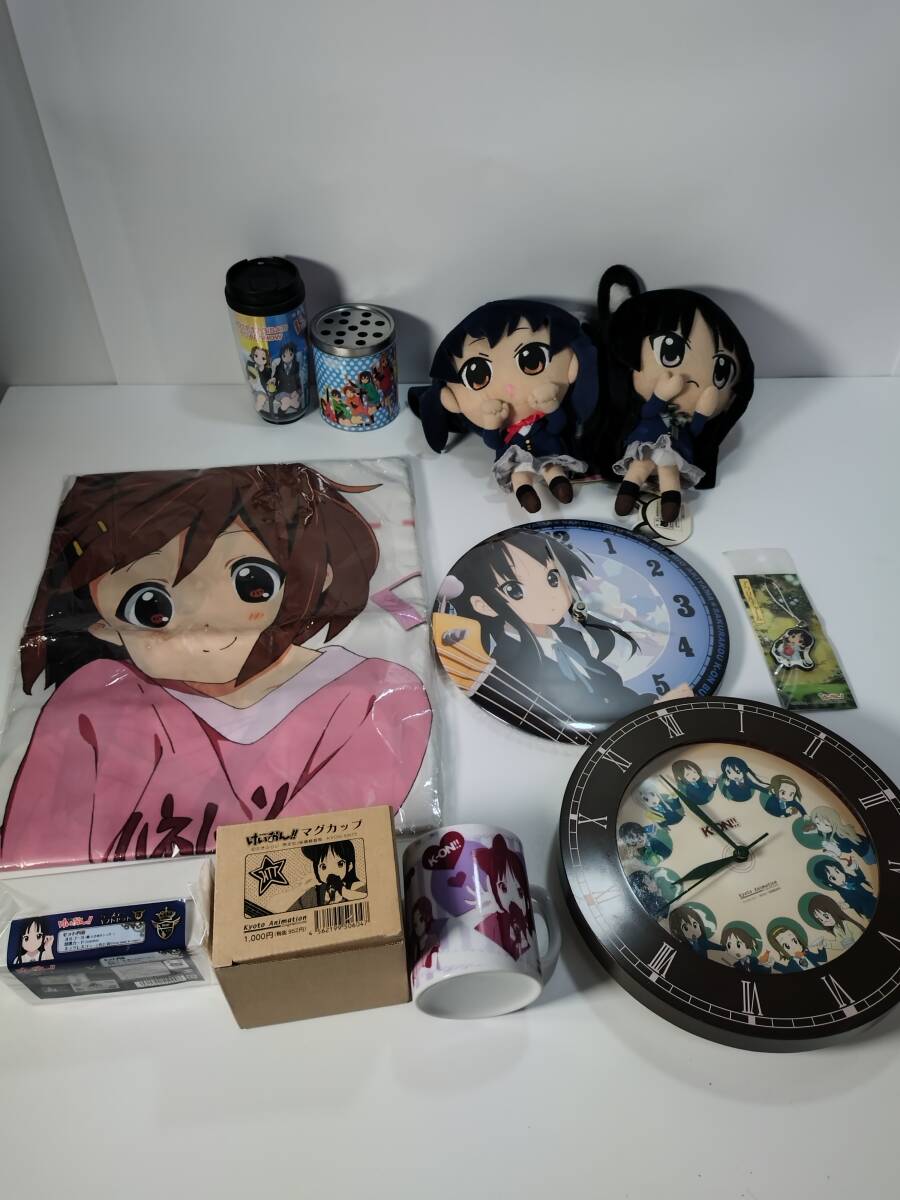 映画「けいおん！」ほぼ等身大低反発クッション 平沢唯