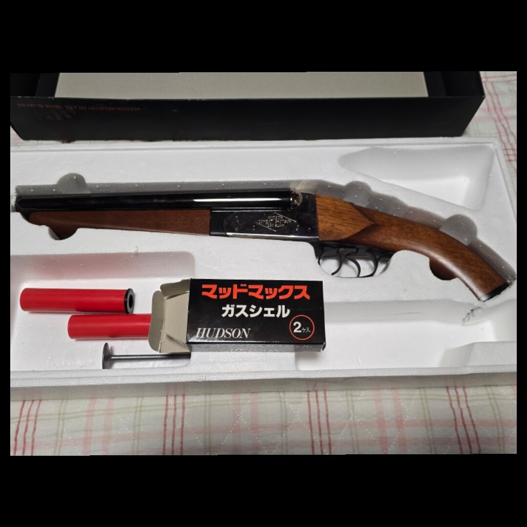 (現状品) ハドソン マッドマックス ショットガン モデルガン ハドソン製MAD MAXダブルバレルガスショットガン 、オマケ付き
