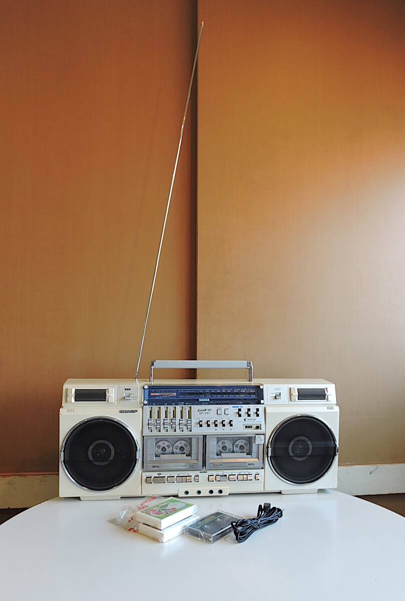 動作品・レトロ名機！SHARP 大型ラジカセGF-888 ラジオ シャープ