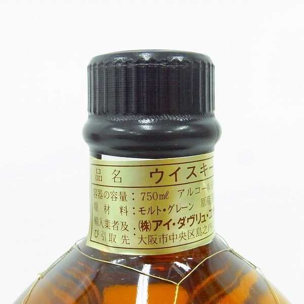 ウイスキー ディンプル Dimple ロイヤルデキャンタ シルバー ウイスキー ディンプル12年 ロイヤルデキャンタ シルバー - メルカリ
