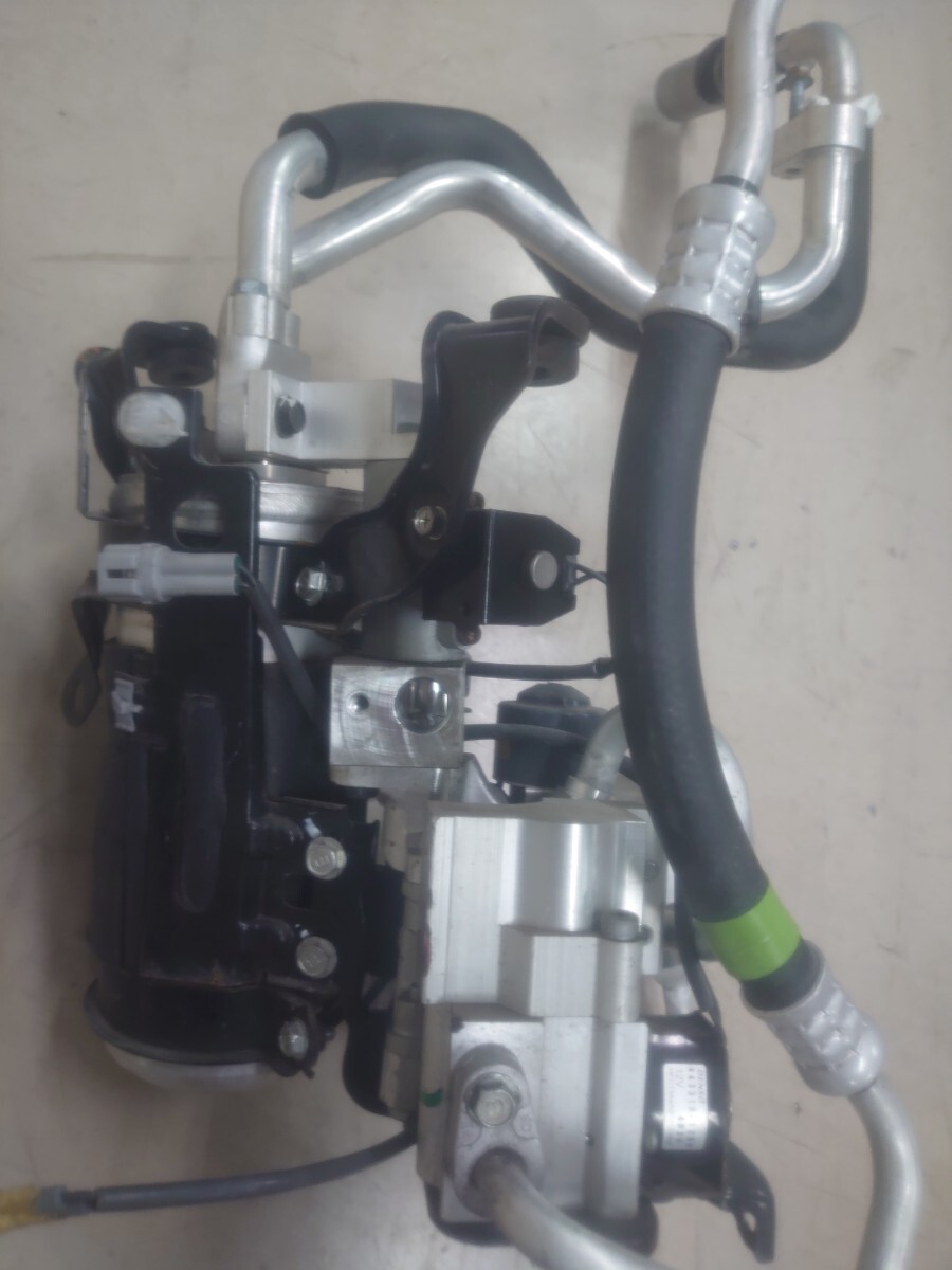 14マジェスタ アキュームレーター ハイドロブレーキブースター 1UZ-FE