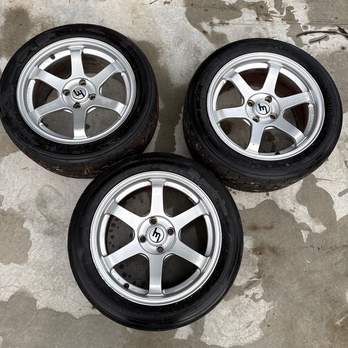 ヨコハマスーパーアドバンSA3 アルミホイール 16インチ 8j PCD 114.3