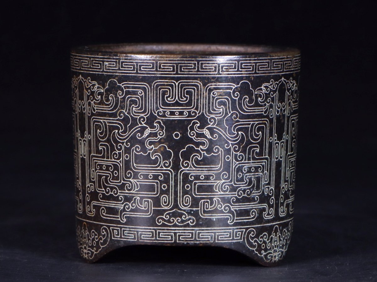 中国美術 翡翠玉石 細密細工 緑玉石 双龍彫 彫刻遊環 大香炉