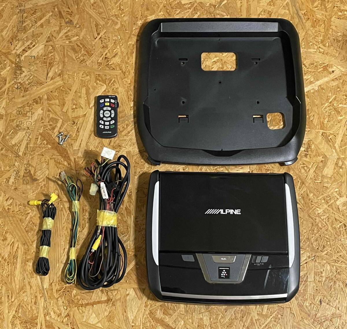 フリップダウンモニター B8090-89941 新品】日産 セレナ純正 11インチ