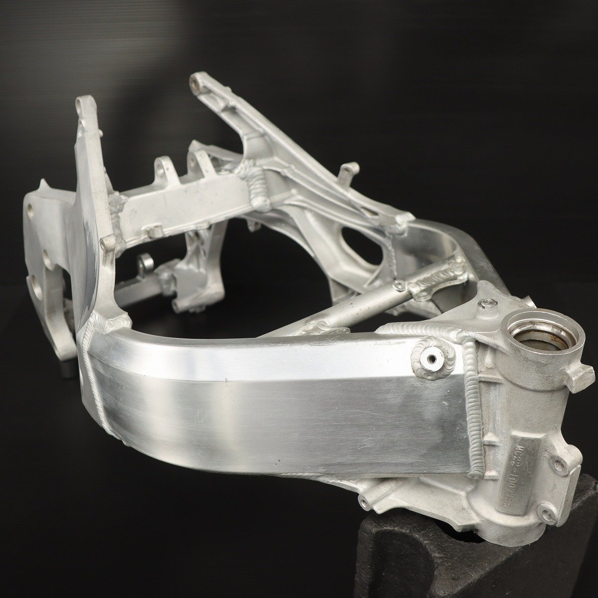 ●CBR250RR MC51 カーボンルックFRPフレームカバー　 ○CBR250RR MC51 スイングアームカバー FRPカーボンルック