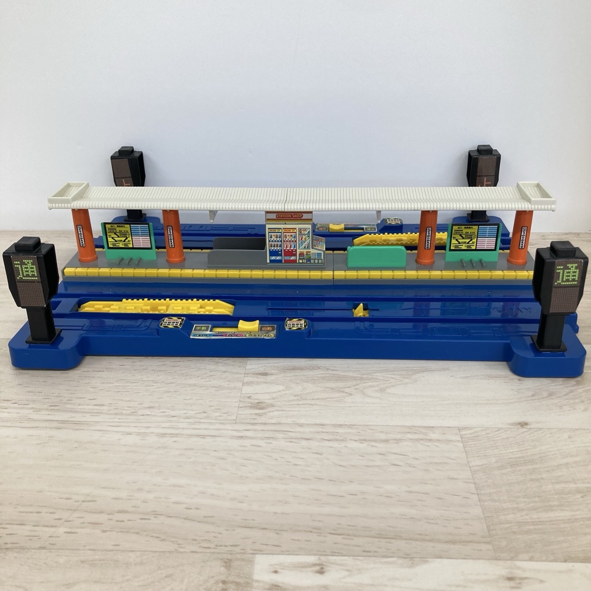 【やや傷や汚れあり】プラキッズ欠品 自動のりかえ駅とドクターイエローセット プラレール タカラトミー[R0048]の落札情報詳細 ...