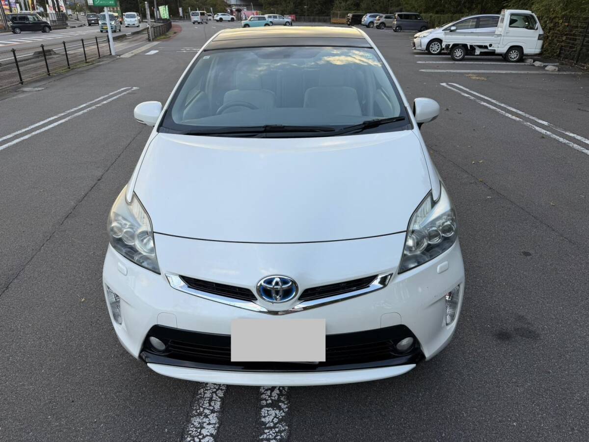 トヨタ　プリウス　平成23年6月　車検令和9年10月まで　サンルーフ　クルーズコントロールETC バックカメラ　Apple carplay android autoの1番目の画像