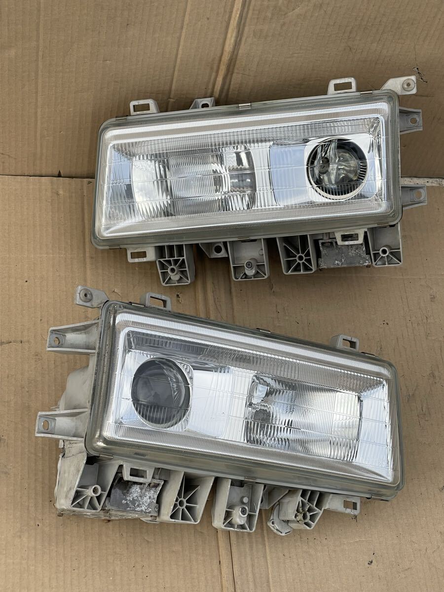 やや傷や汚れあり】244 三菱 ふそう スーパーグレート 純正 HID