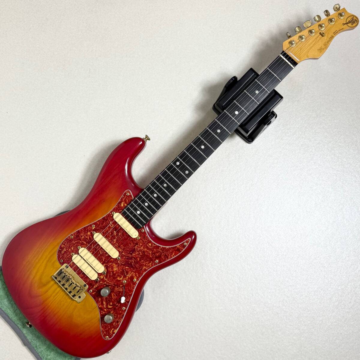 中古】Club Juno クラブジュノ ストラトタイプ エレキギター【b254】の